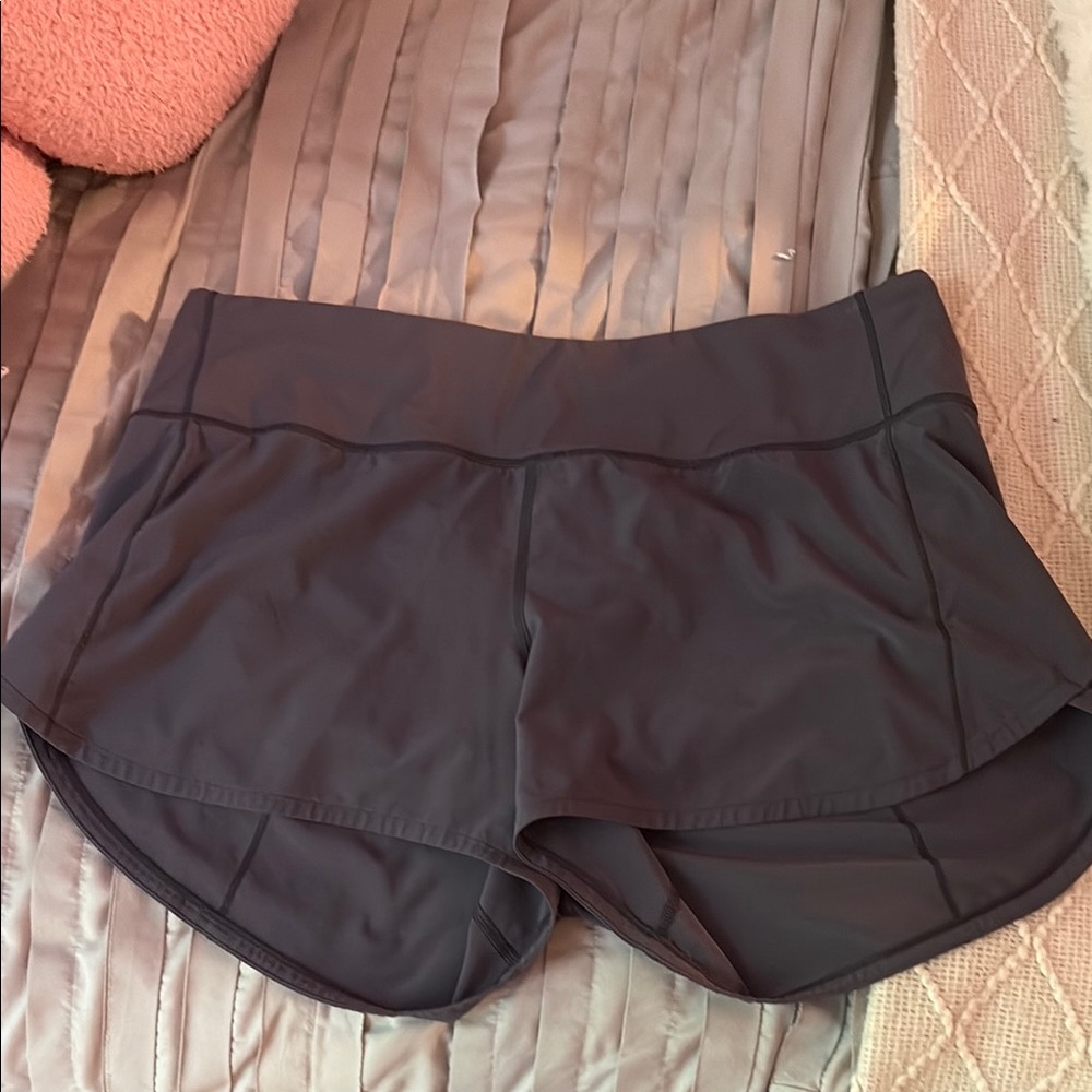 LULULEMON grey speed up shorts 4in size 10